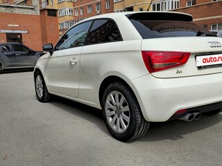 2010 Audi A1 I (8X), бежевый, 980000 рублей, вид 3