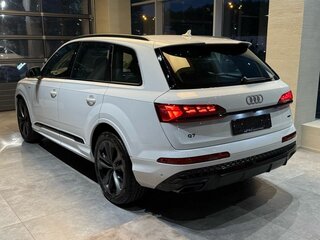 2026 Audi Q7 50 TDI II (4M) Рестайлинг 2, белый, 13990000 рублей, вид 4