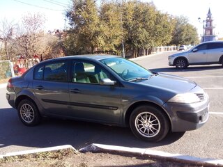 2006 Renault Megane II Рестайлинг, серый, 520000 рублей, вид 4