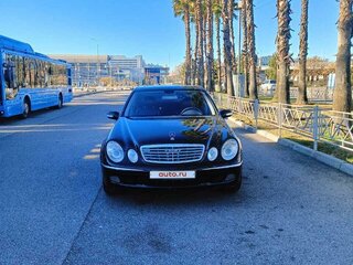 2004 Mercedes-Benz E-Класс 320 III (W211, S211), чёрный, 850000 рублей, вид 3