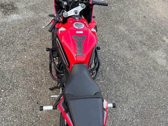 2022 Honda CB 650R, красный, 1500000 рублей - вид 5
