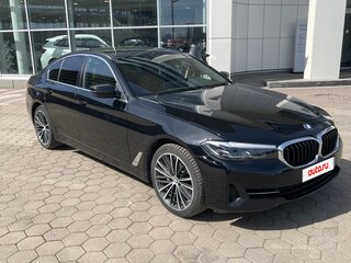 2021 BMW 5 серии 520i VII (G30/G31/G38) Рестайлинг, чёрный, 4450000 рублей, вид 1