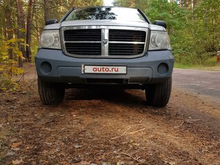 2007 Dodge Durango II Рестайлинг, серебристый, 900000 рублей, вид 1