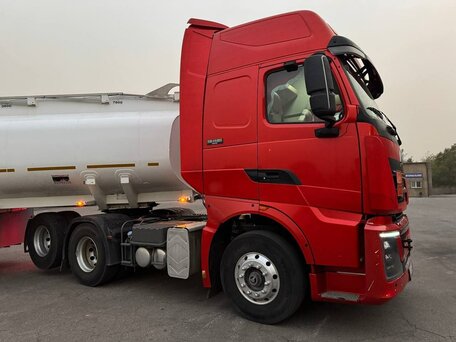 2022 Sinotruk Howo 6X4, красный, 7350000 рублей, вид 2