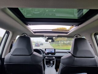 2023 Toyota RAV4 V (XA50), белый, 4050000 рублей, вид 5