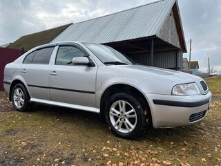 2004 Skoda Octavia I (A4) Рестайлинг, серебристый, 430000 рублей, вид 4