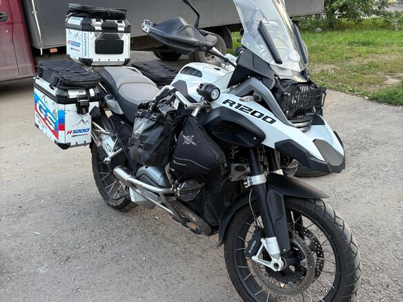 2015 BMW R 1200 GS Adventure, белый, 1000000 рублей