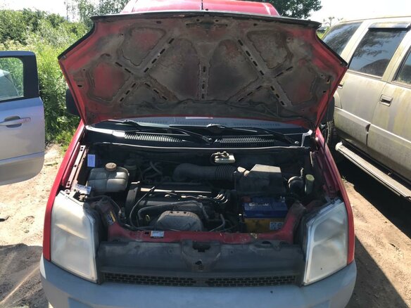 2004 Ford Transit Connect, красный, 280000 рублей - вид 15