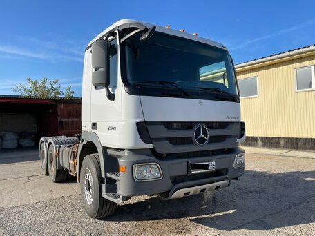 2013 Mercedes-Benz Actros, белый, 3500000 рублей, вид 2