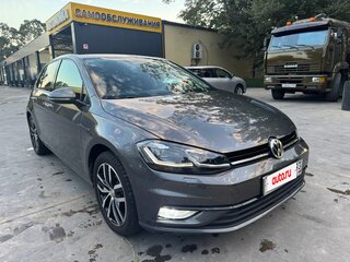 2017 Volkswagen Golf VII Рестайлинг, серый, 2000000 рублей, вид 3