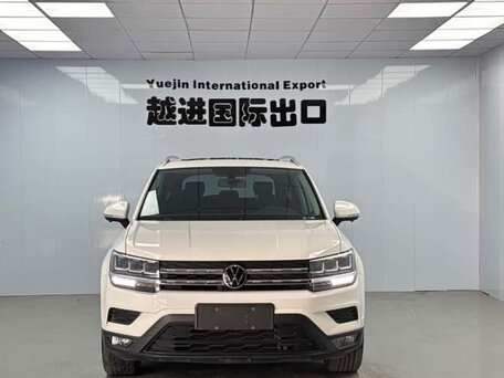 Volkswagen Tharu I