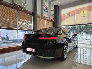 2023 BMW 7 серии 740i VII (G70), чёрный, 11700000 рублей, вид 2