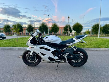 2011 Yamaha YZF-R6, белый, 900000 рублей, вид 2