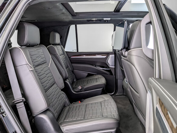 2024 Cadillac Escalade V Рестайлинг, чёрный, 18600000 рублей - вид 11