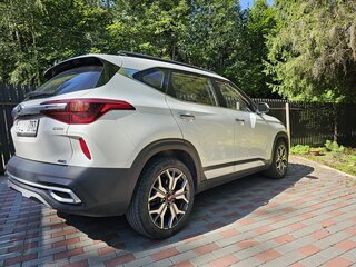 2021 Kia Seltos I, белый, 2600000 рублей, вид 2