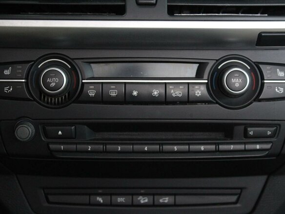 2008 BMW X6 35i 6-speed I (E71), красный - вид 17