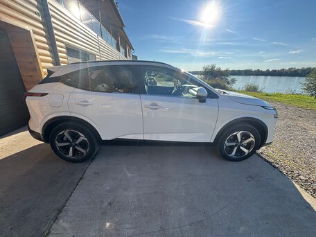 2023 Nissan Qashqai III, белый, 2490000 рублей, вид 4