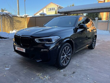 2019 BMW X5 50i IV (G05/G18), чёрный, 6900000 рублей, вид 1
