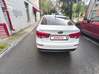 2015 Kia Rio III Рестайлинг, белый, 385000 рублей, вид 2
