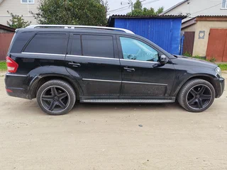 2011 Mercedes-Benz GL-Класс 500 I (X164) Рестайлинг, чёрный, 1500000 рублей, вид 4