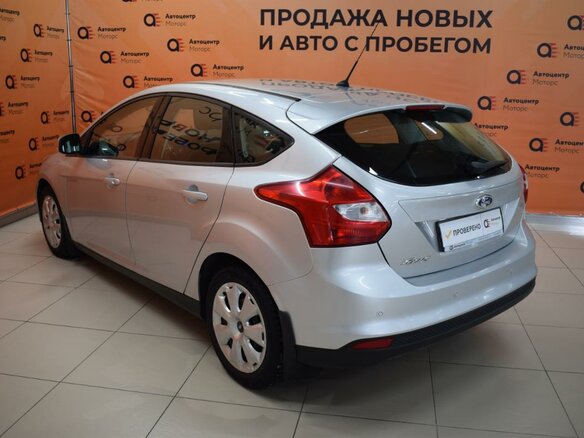 2011 Ford Focus III, серебристый - вид 5