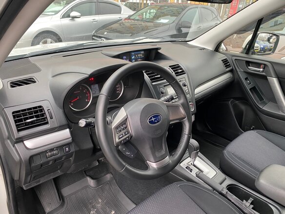 2013 Subaru Forester IV, белый - вид 4