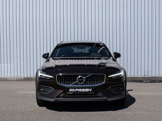 2021 Volvo V60 Cross Country II, коричневый, 4799000 рублей, вид 3
