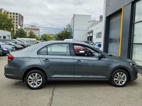 2020 Volkswagen Polo VI, серый, 1530000 рублей, вид 4