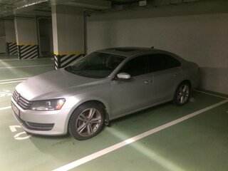 2014 Volkswagen Passat (North America and China) I, серебристый, 1350000 рублей, вид 1