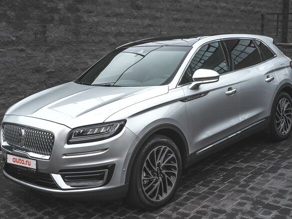 2018 Lincoln Nautilus I, серебристый - вид 2