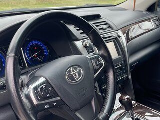 2014 Toyota Camry VII (XV50) Рестайлинг, белый, 1700000 рублей, вид 4