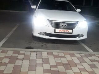 2013 Toyota Camry VII (XV50), белый, 1900000 рублей, вид 2