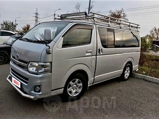 2012 Toyota HiAce H200 Рестайлинг, серебристый, 2900000 рублей, вид 1