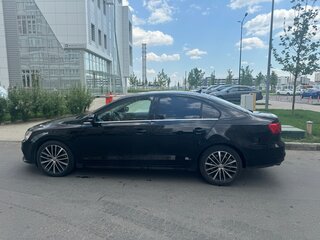 2016 Volkswagen Jetta VI Рестайлинг, чёрный, 1700000 рублей, вид 4