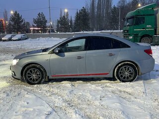 2011 Chevrolet Cruze I, серый, 700000 рублей, вид 4