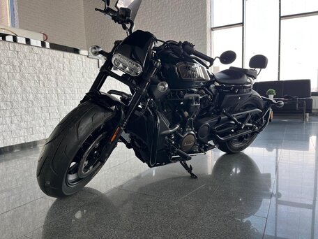 2021 Harley-Davidson Sportster S, чёрный, 2100000 рублей, вид 3