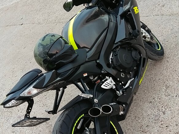 2011 Suzuki GSX-R 750, чёрный - вид 5