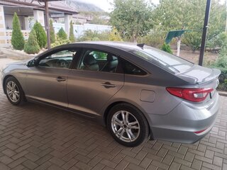 2016 Hyundai Sonata VII (LF), серебристый, 1600000 рублей, вид 3