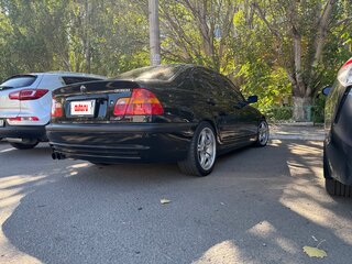 2002 BMW 3 серии 330i IV (E46) Рестайлинг, чёрный, 990000 рублей, вид 4