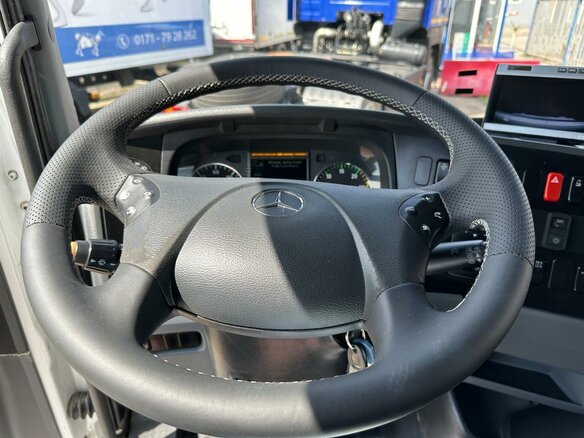 2013 Mercedes-Benz Atego, белый, 7474990 рублей - вид 12