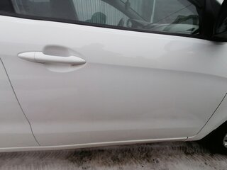 2013 Kia Rio 5-speed III, белый, 985000 рублей, вид 2
