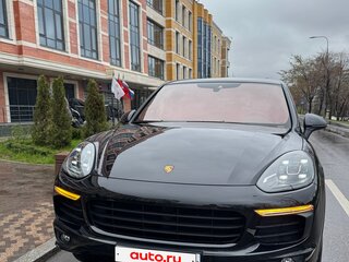 2015 Porsche Cayenne II Рестайлинг (958), чёрный, 6000000 рублей, вид 3