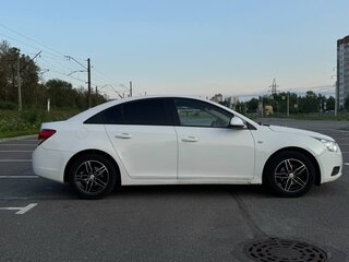 2012 Chevrolet Cruze I, белый, 650000 рублей, вид 4