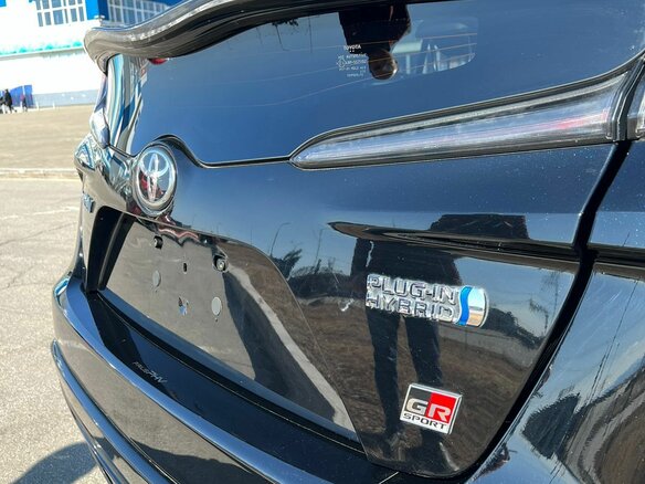 2019 Toyota Prius PHV ZVW52 IV (XW50), чёрный, 2400000 рублей - вид 9