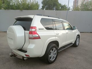 2015 Toyota Land Cruiser Prado 150 Series Рестайлинг 1, белый, 4550000 рублей, вид 1