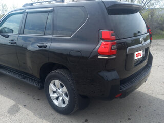2021 Toyota Land Cruiser Prado 150 Series Рестайлинг 3, чёрный, 6100000 рублей, вид 5