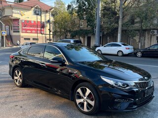 2018 Kia Optima IV, чёрный, 1900000 рублей, вид 3