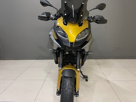 2020 BMW F 900 XR, золотистый, 850000 рублей, вид 3