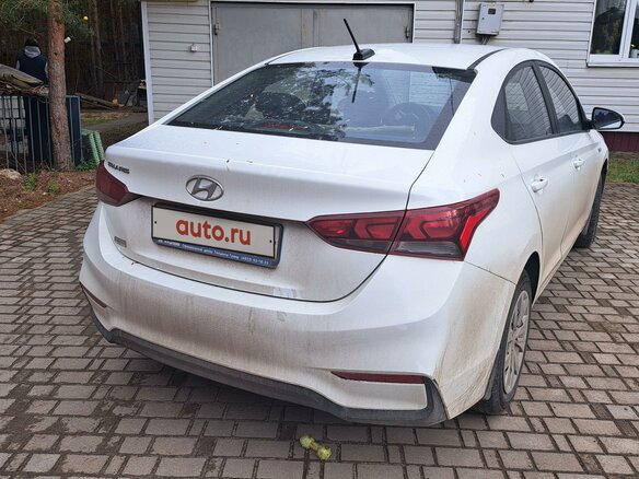 2017 Hyundai Solaris II, белый, 990000 рублей - вид 2