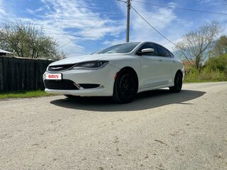 2016 Chrysler 200 II, белый, 1240000 рублей, вид 1